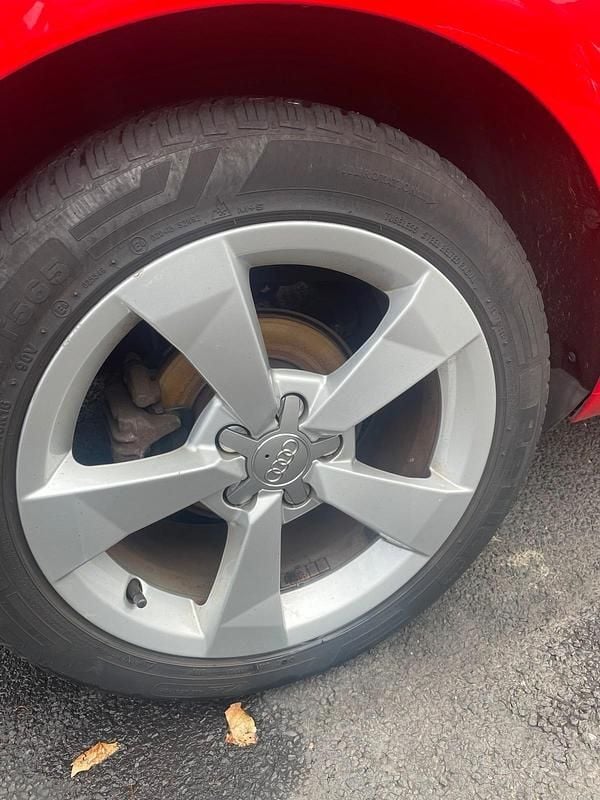 Gebraucht Audi A1 Sportback 86 PS (63 kW) 2012 Rot Kleinwagen