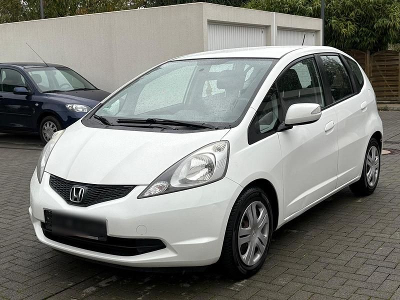 Weiß Gebraucht 2009 Honda Jazz Kleinwagen | 4.450 € (Fairer Preis) - Bild 1/4