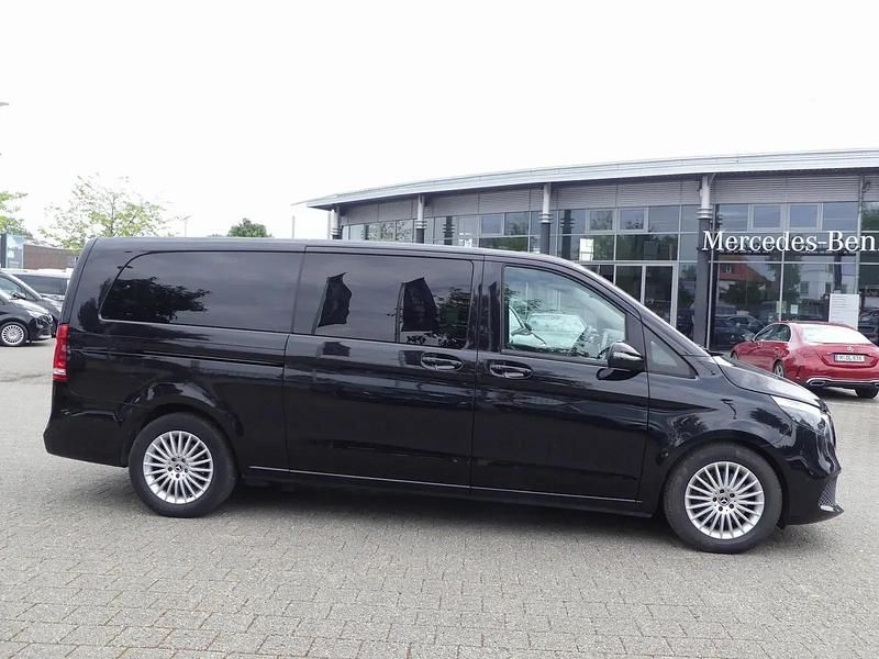 Gebraucht Mercedes V300 Edition 237 PS (174 kW) 2023 Schwarz Van / Kleinbus