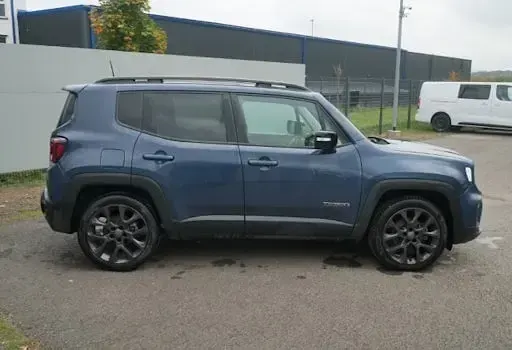 Gebraucht Jeep Renegade 130 PS (95 kW) 2024 Blau SUV