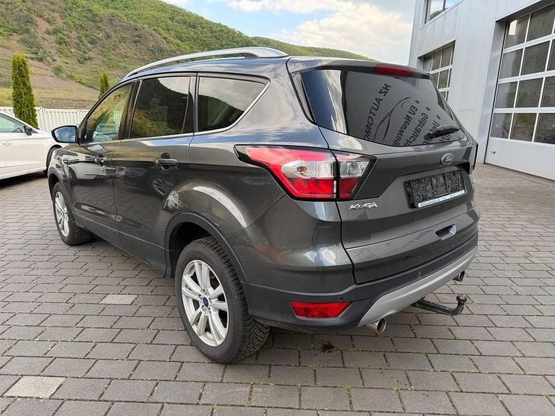 Gebraucht Ford Kuga Cool & Connect 150 PS (110 kW) 2019 Grau SUV