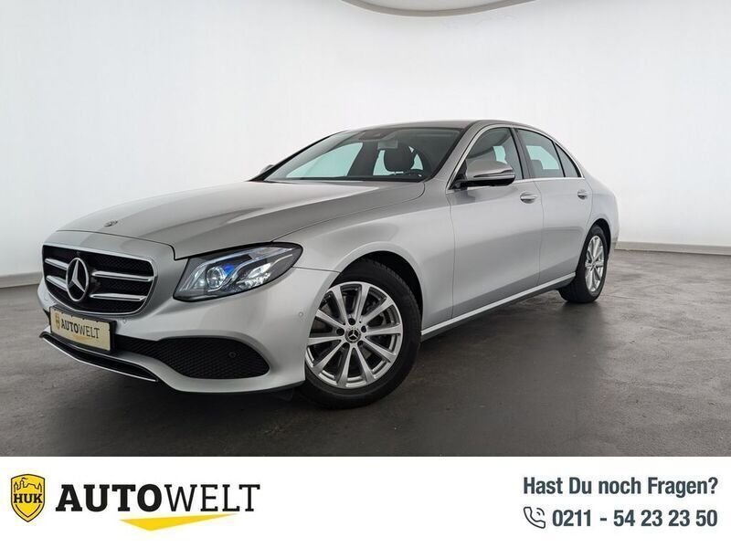 Iridiumsilber lack Gebraucht 2020 Mercedes E200 Avantgarde Limousine | 33.760 € (Guter Preis) - Bild 1/4