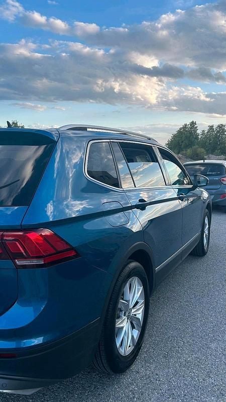 Blau Gebraucht 2019 VW Tiguan Allspace SUV | 22.390 € (Fairer Preis) - Bild 1/4