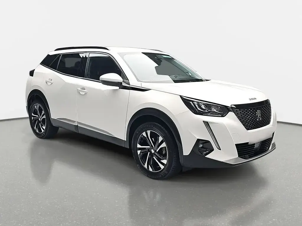 Gebraucht Peugeot 2008 Allure 131 PS (96 kW) 2021 Weiss banquise SUV