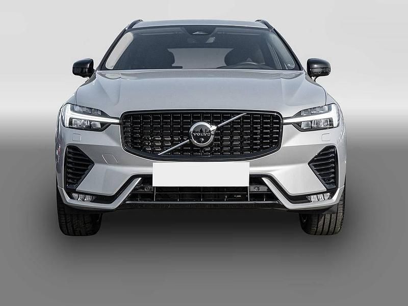Gebraucht Volvo XC60 Plus 197 PS (144 kW) 2023 Silber SUV