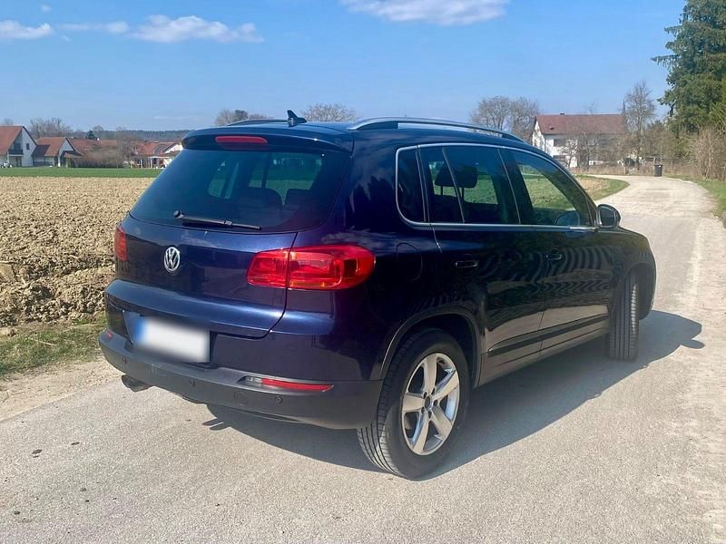 Gebraucht VW Tiguan 140 PS (102 kW) 2014 Blau SUV