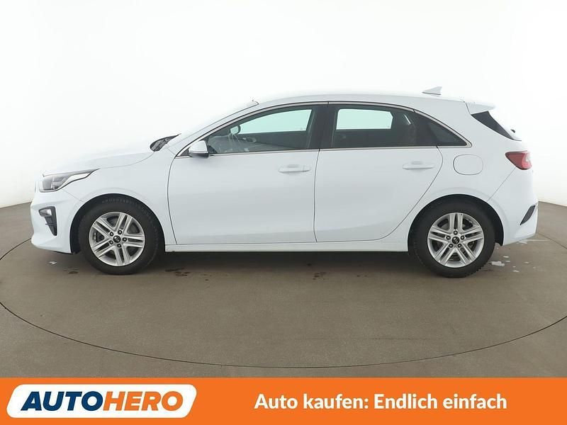 Gebraucht Kia Ceed Active 120 PS (88 kW) 2019 Weiß Kleinwagen