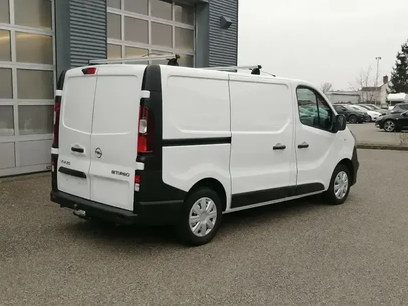 Gebraucht Opel Vivaro Innovation 125 PS (91 kW) 2019 Weiß Van / Kleinbus