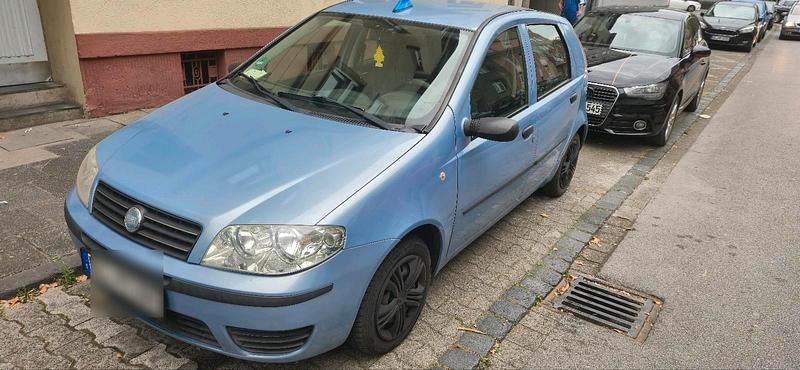 Blau Gebraucht 2005 Fiat Punto Kleinwagen | 650 € (Guter Preis) - Bild 1/4