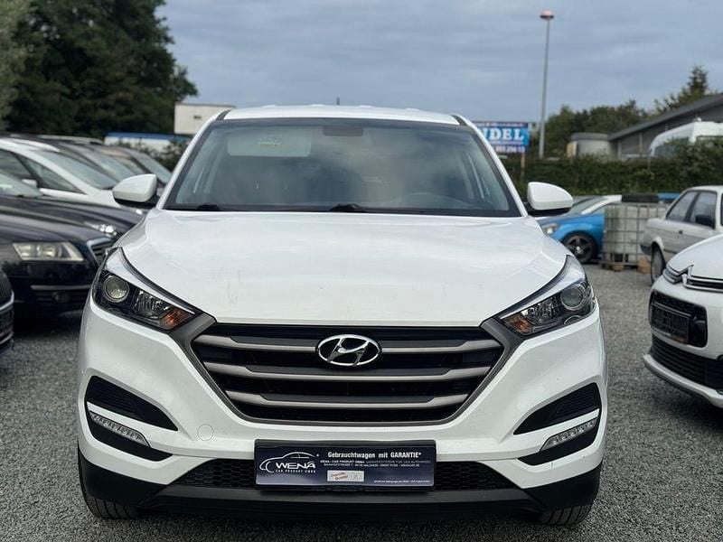 Weiß Gebraucht 2016 Hyundai Tucson Classic SUV | 9.799 € (Guter Preis) - Bild 1/4