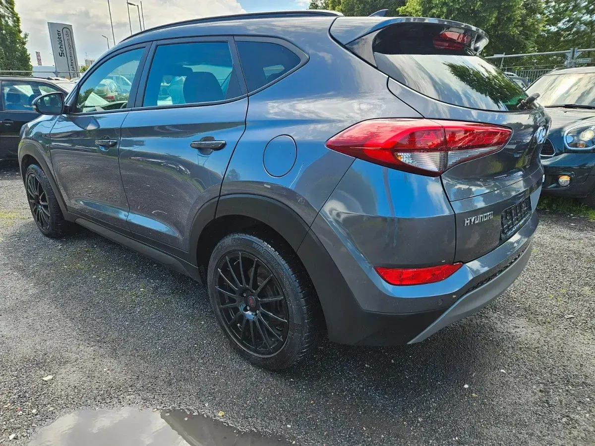 Gebraucht Hyundai Tucson Trend 177 PS (130 kW) 2018 Grau SUV