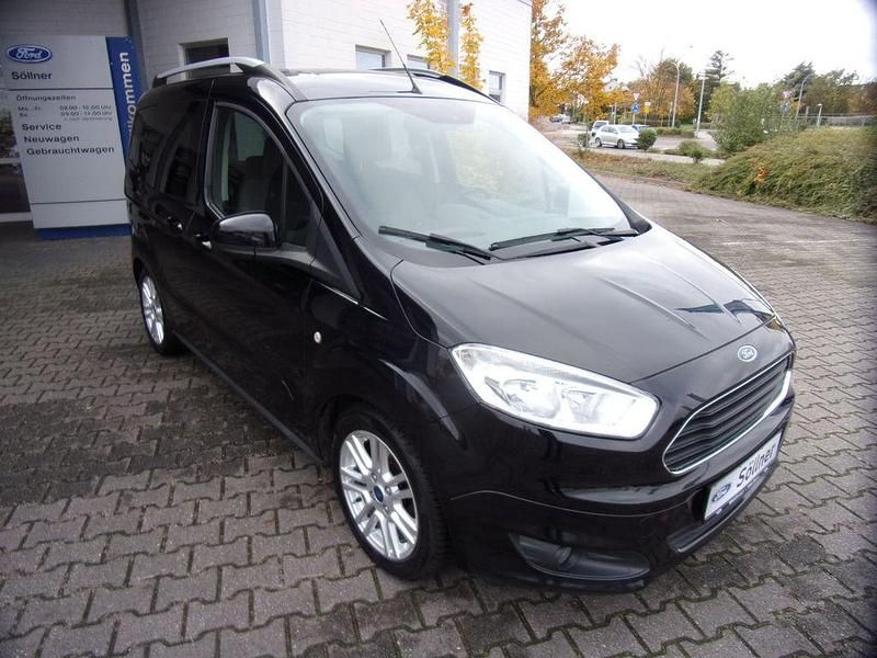 Schwarz Gebraucht 2015 Ford Tourneo Courier Titanium Van / Kleinbus | 8.380 € (Guter Preis) - Bild 1/4
