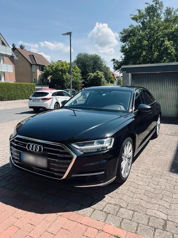 Schwarz Gebraucht 2019 Audi A8 Comfort Limousine | 36.500 € (Etwas zu teuer) - Bild 1/4