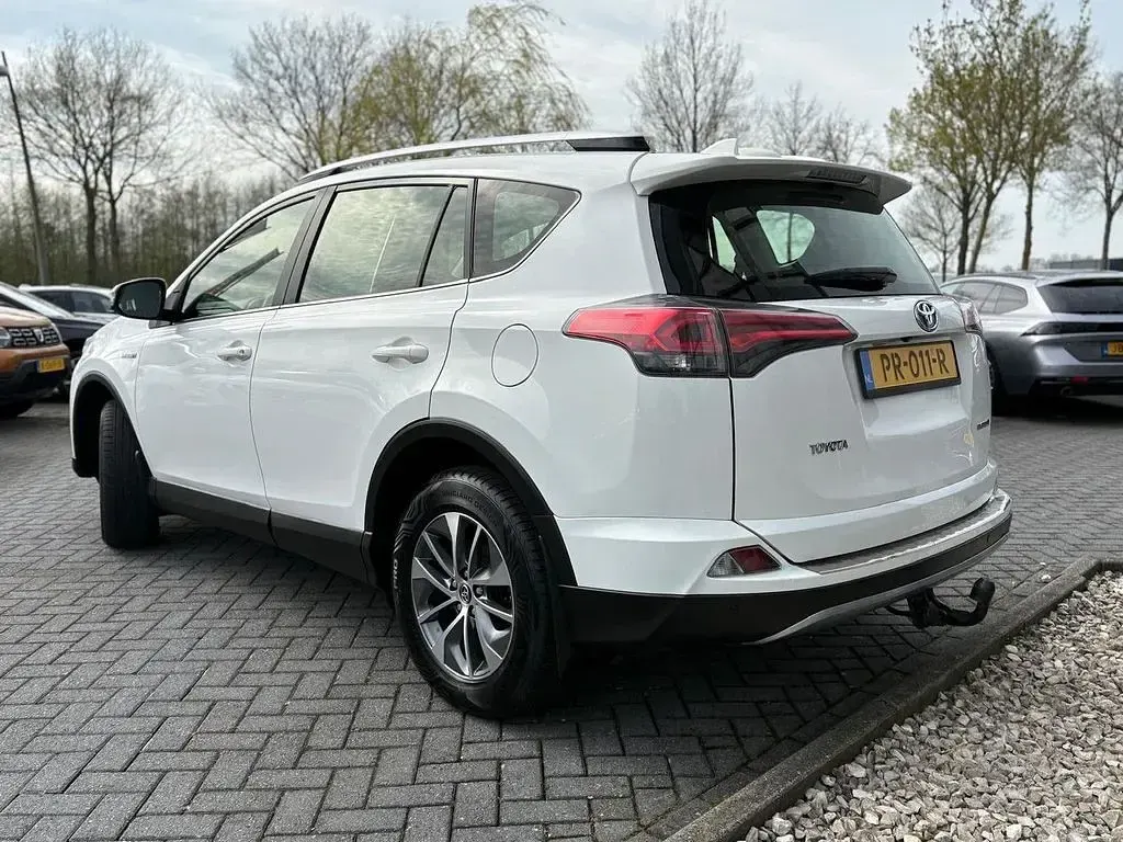 Gebraucht Toyota RAV4 Hybrid 155 PS (114 kW) 2017 Weiß SUV