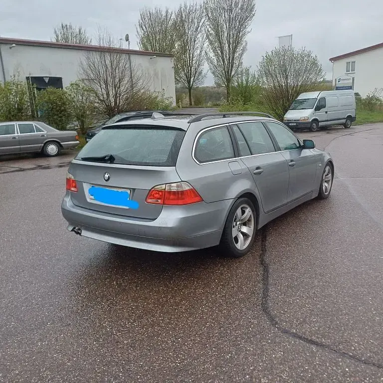 Gebraucht BMW 525 Performance 177 PS (130 kW) 2004 Silber Kombi