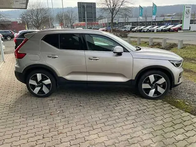Gebraucht Volvo XC40 Plus 192 PS (141 kW) 2022 Beige SUV