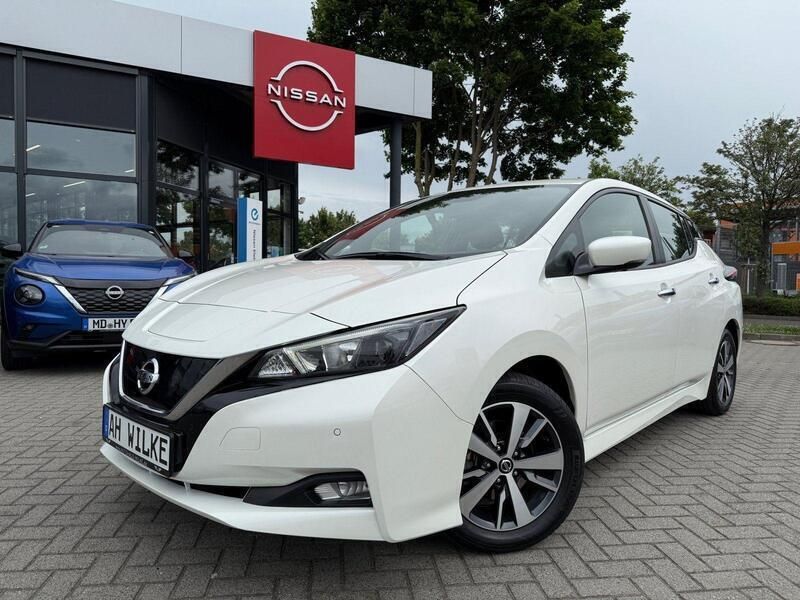 Weiß Gebraucht 2021 Nissan Leaf 360º Kleinwagen | 12.389 € (Guter Preis) - Bild 1/4