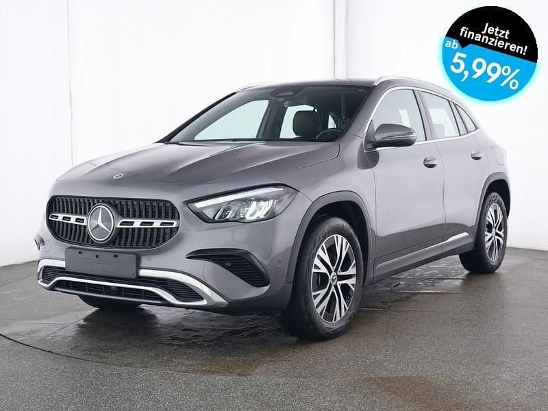 Gebraucht Mercedes GLA180 Progressive 136 PS (100 kW) 2024 Grau SUV