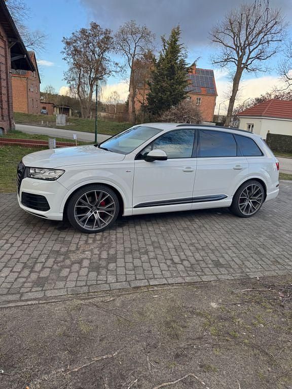 Gebraucht Audi Q7 Ambiente 272 PS (200 kW) 2016 Weiß SUV