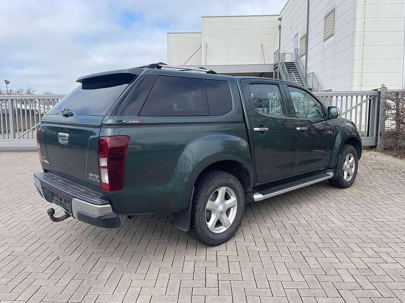 Gebraucht Isuzu D-Max 163 PS (119 kW) 2017 Grün Pickup
