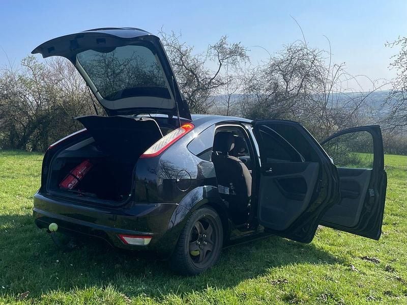 Gebraucht Ford Focus Style 101 PS (74 kW) 2008 Schwarz Limousine