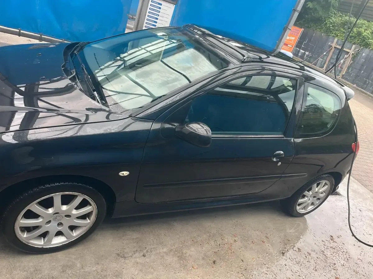 Gebraucht Peugeot 206 108 PS (79 kW) 2005 Schwarz Kleinwagen