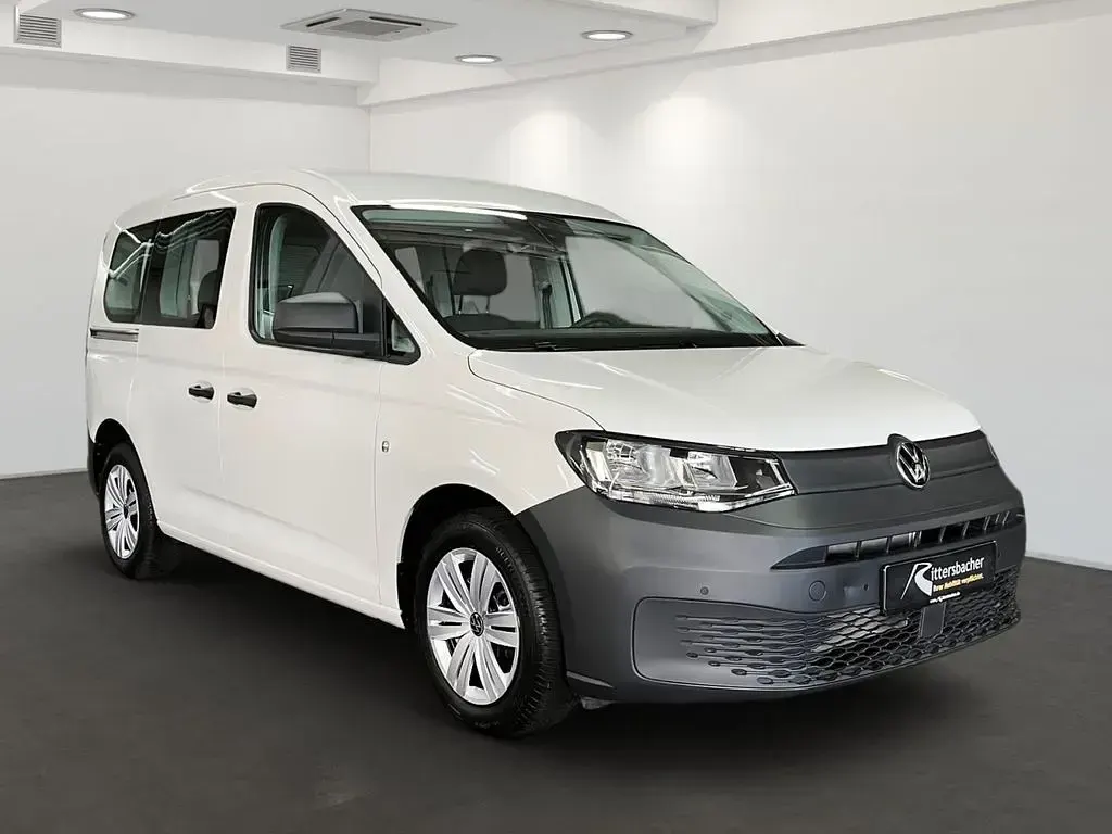 Gebraucht VW Caddy Basis 114 PS (83 kW) 2023 Weiß Van / Kleinbus