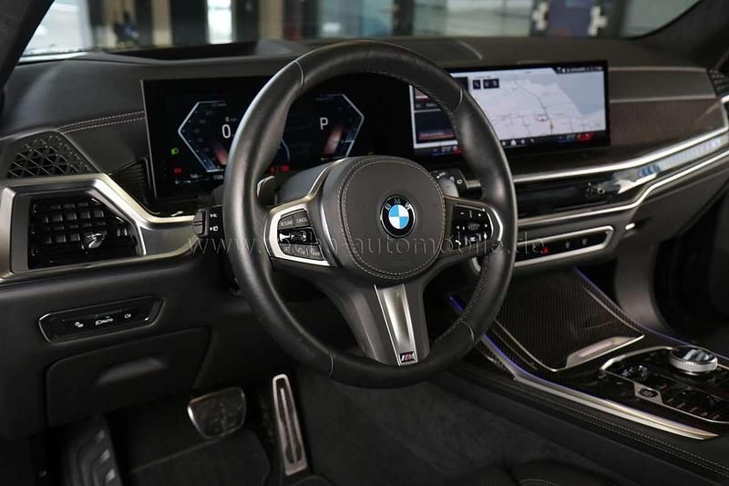Gebraucht BMW X7 340 PS (250 kW) 2025 Carbonschwarz (416) SUV