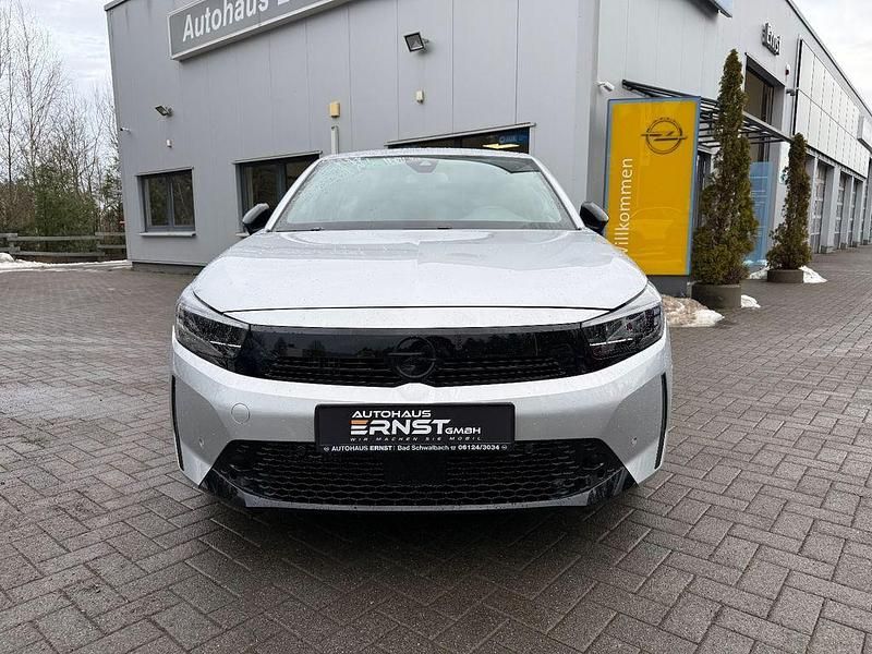 Grau Gebraucht 2024 Opel Corsa Limousine | 16.590 € (Fairer Preis) - Bild 1/4