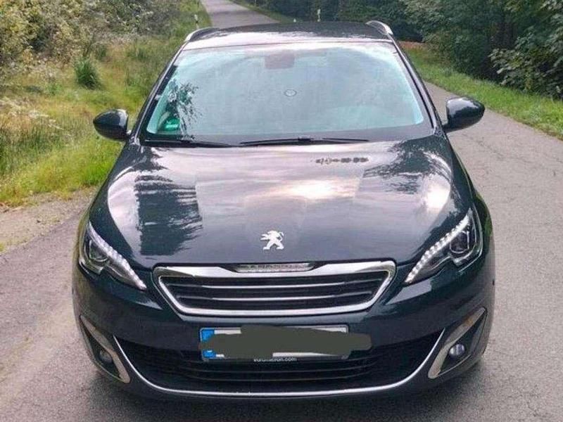 Gebraucht Peugeot 308 SW 120 PS (88 kW) 2016 Grau Kombi