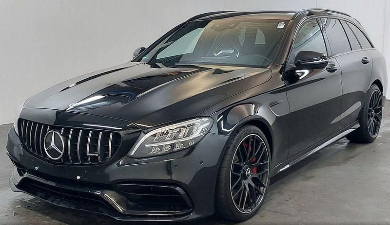 Schwarz Gebraucht 2019 Mercedes C63S AMG Night Limousine | 65.580 € - Bild 1/4