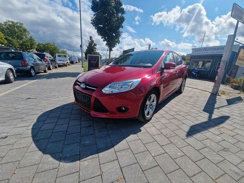 Rot Gebraucht 2014 Ford Focus SYNC Edition Limousine | 2.999 € (Superpreis) - Bild 1/4
