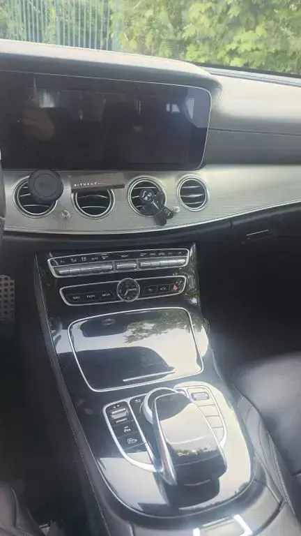 Gebraucht Mercedes E400 AMG line 340 PS (250 kW) 2018 Schwarz Limousine
