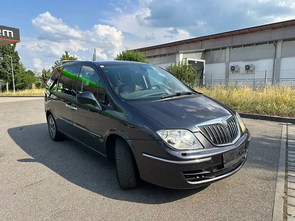 Gebraucht Lancia Phedra 170 PS (125 kW) 2009 Schwarz Van / Kleinbus