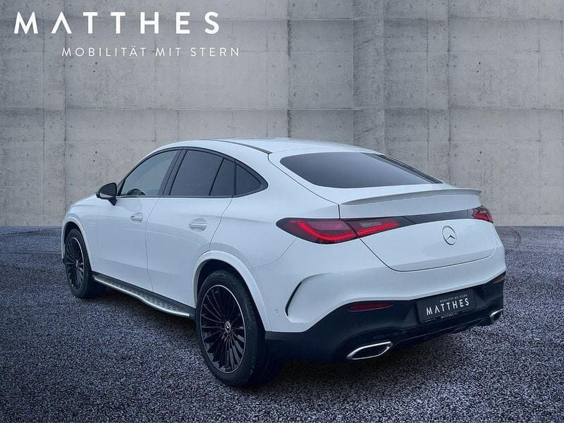 Gebraucht Mercedes GLC450 AMG 367 PS (269 kW) 2025 Weiß Coupé