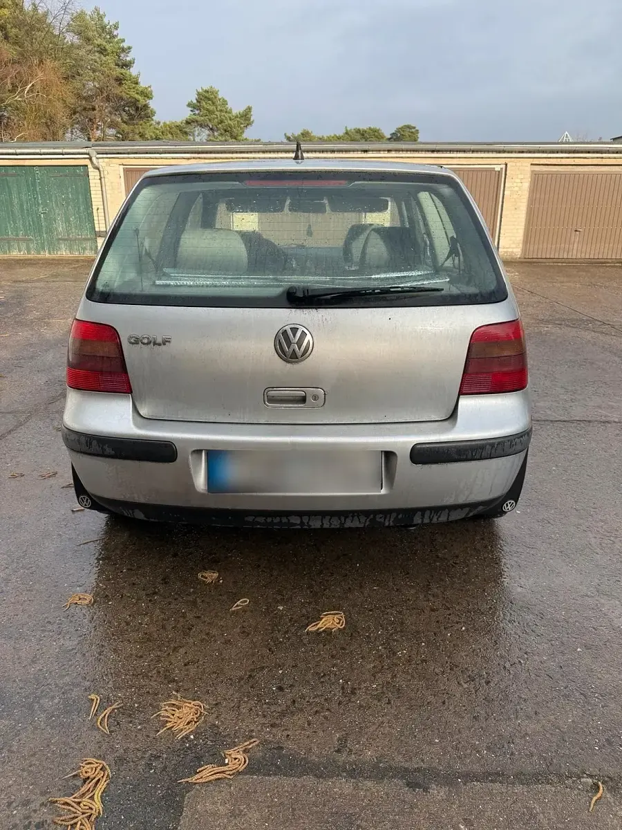 Gebraucht VW Golf IV 75 PS (55 kW) 2000 Silber Kleinwagen