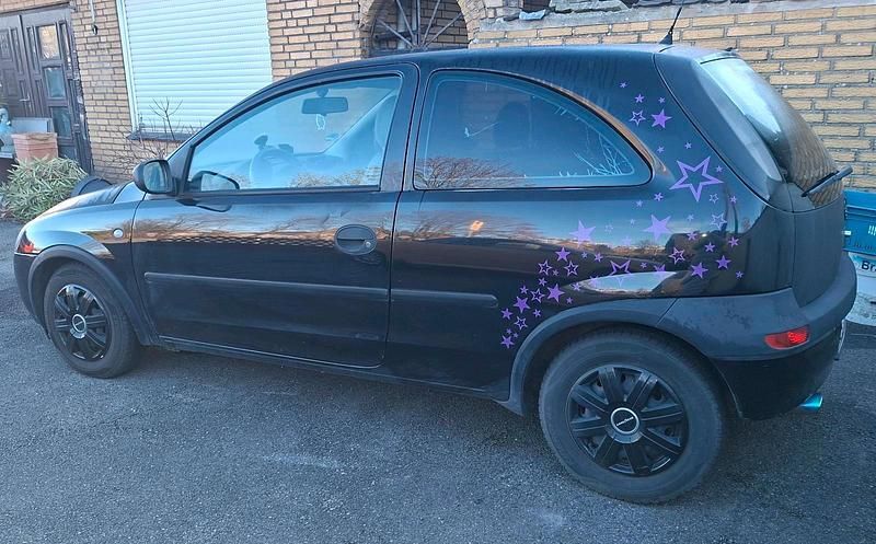 Gebraucht Opel Corsa 58 PS (42 kW) 2001 Schwarz Kleinwagen