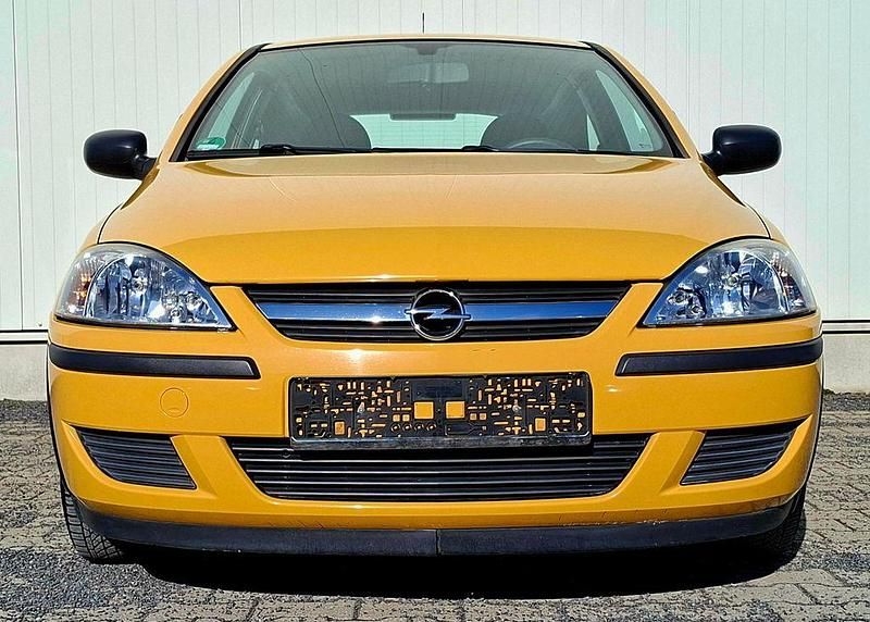Second-hand Opel Corsa 60 CP (44 kW) 2006 Galben Hatchback
