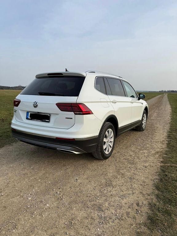 Gebraucht VW Tiguan Allspace 200 PS (147 kW) 2021 Weiß SUV
