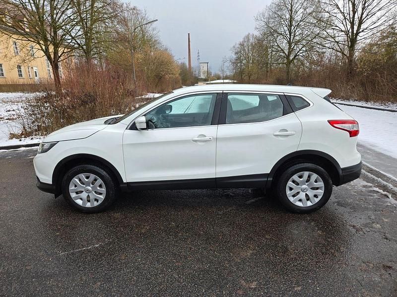 Gebraucht Nissan Qashqai 110 PS (80 kW) 2014 Weiß SUV