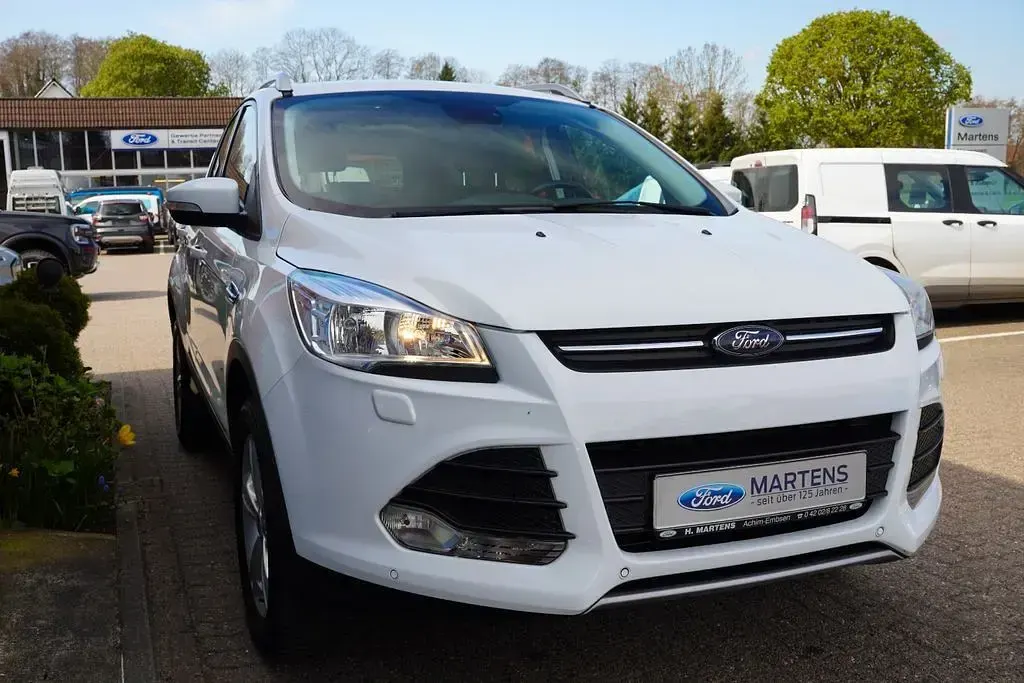 Gebraucht Ford Kuga SYNC Edition 150 PS (110 kW) 2016 Weiß SUV