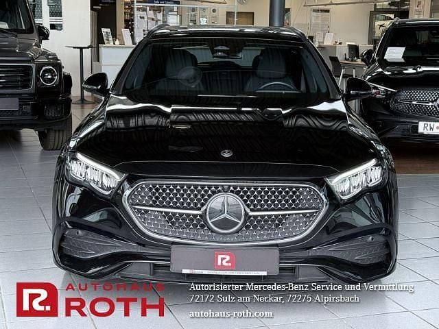 Gebraucht Mercedes E220 AMG 197 PS (144 kW) 2024 Black metallic Kombi