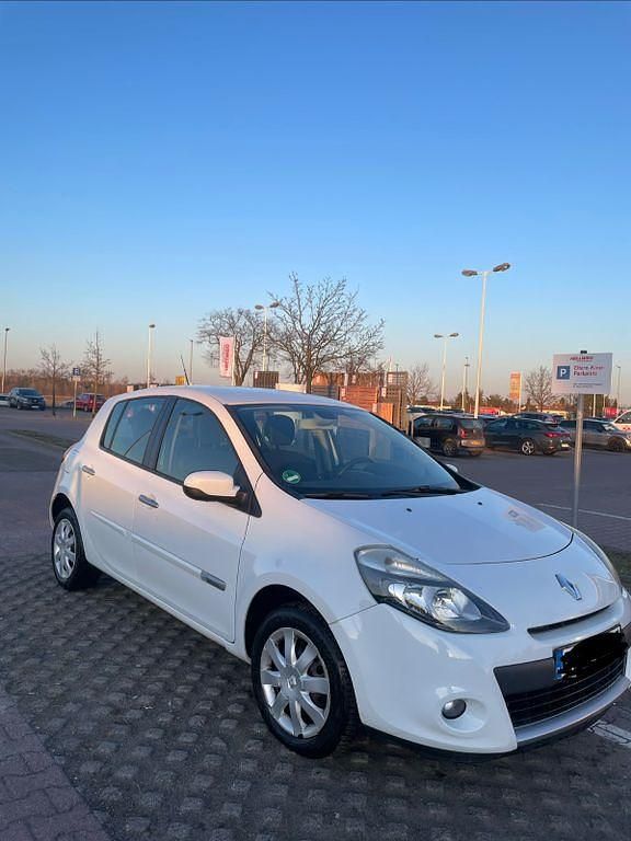 Gebraucht Renault Clio II Expression 75 PS (55 kW) 2011 Weiß Limousine