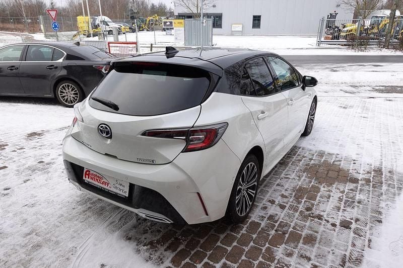 Gebraucht Toyota Corolla Team 184 PS (135 kW) 2019 Weiß Limousine