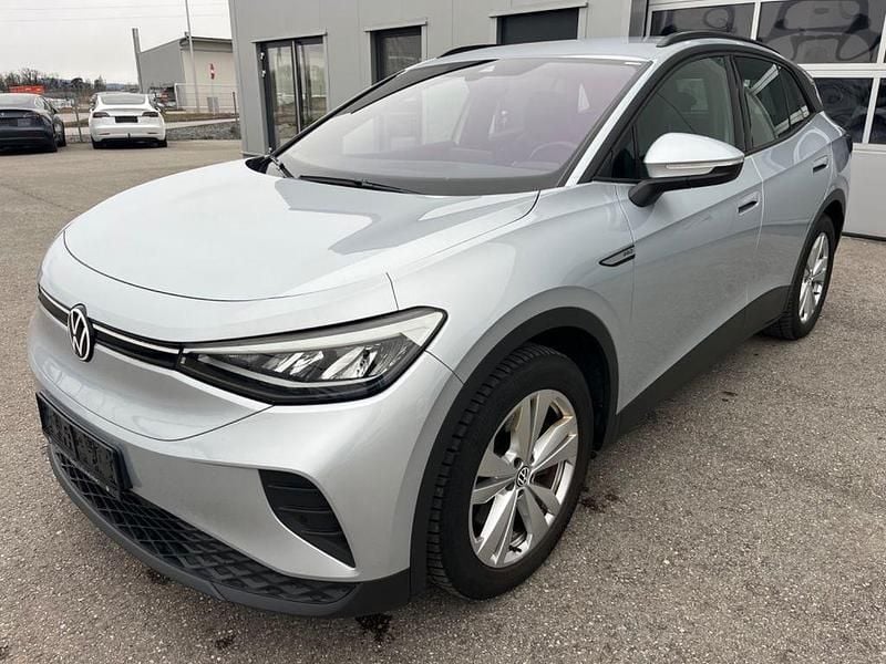 Silber Gebraucht 2021 VW ID.4 Pro Performance SUV | 15.994 € - Bild 1/4