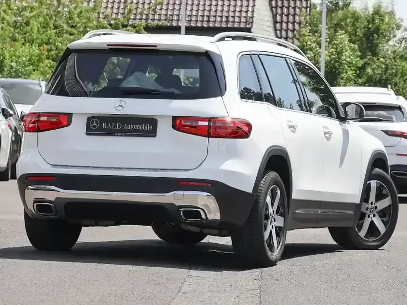 Gebraucht Mercedes GLB200 Progressive 163 PS (119 kW) 2021 Weiß SUV