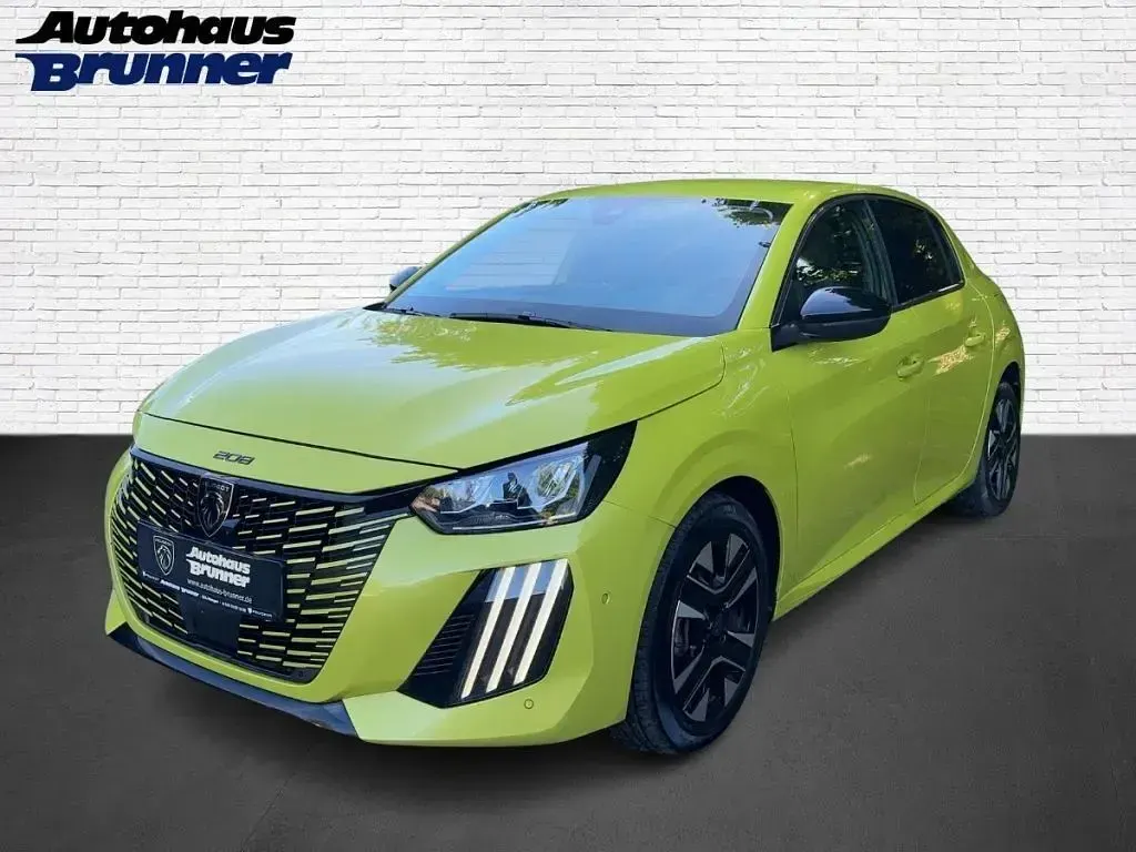 Gebraucht Peugeot 208 Allure 101 PS (74 kW) 2024 Kleinwagen