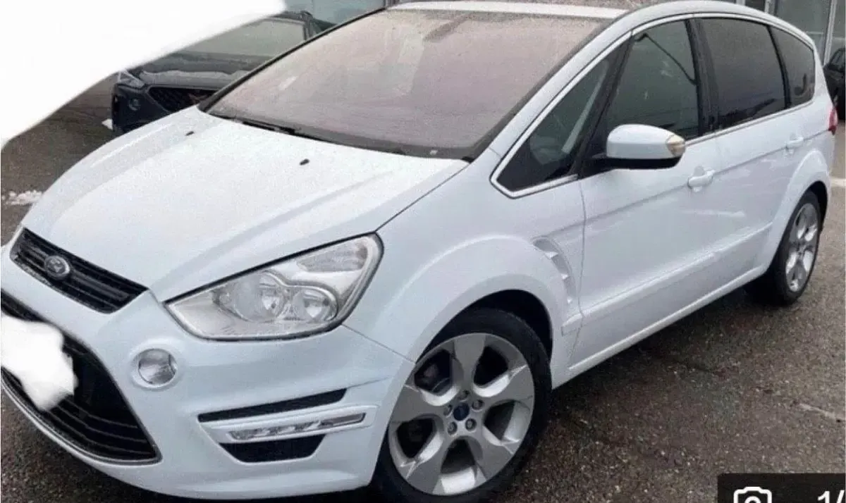 Gebraucht Ford S-MAX Titanium 140 PS (102 kW) 2012 Weiß Van / Kleinbus