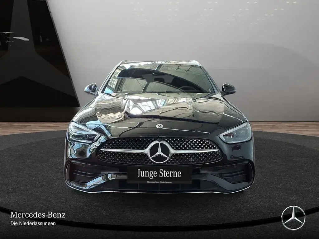 Gebraucht Mercedes C180 AMG 170 PS (125 kW) 2025 Schwarz Limousine