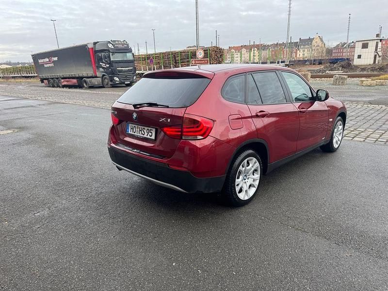 Gebraucht BMW X1 150 PS (110 kW) 2010 Rot SUV